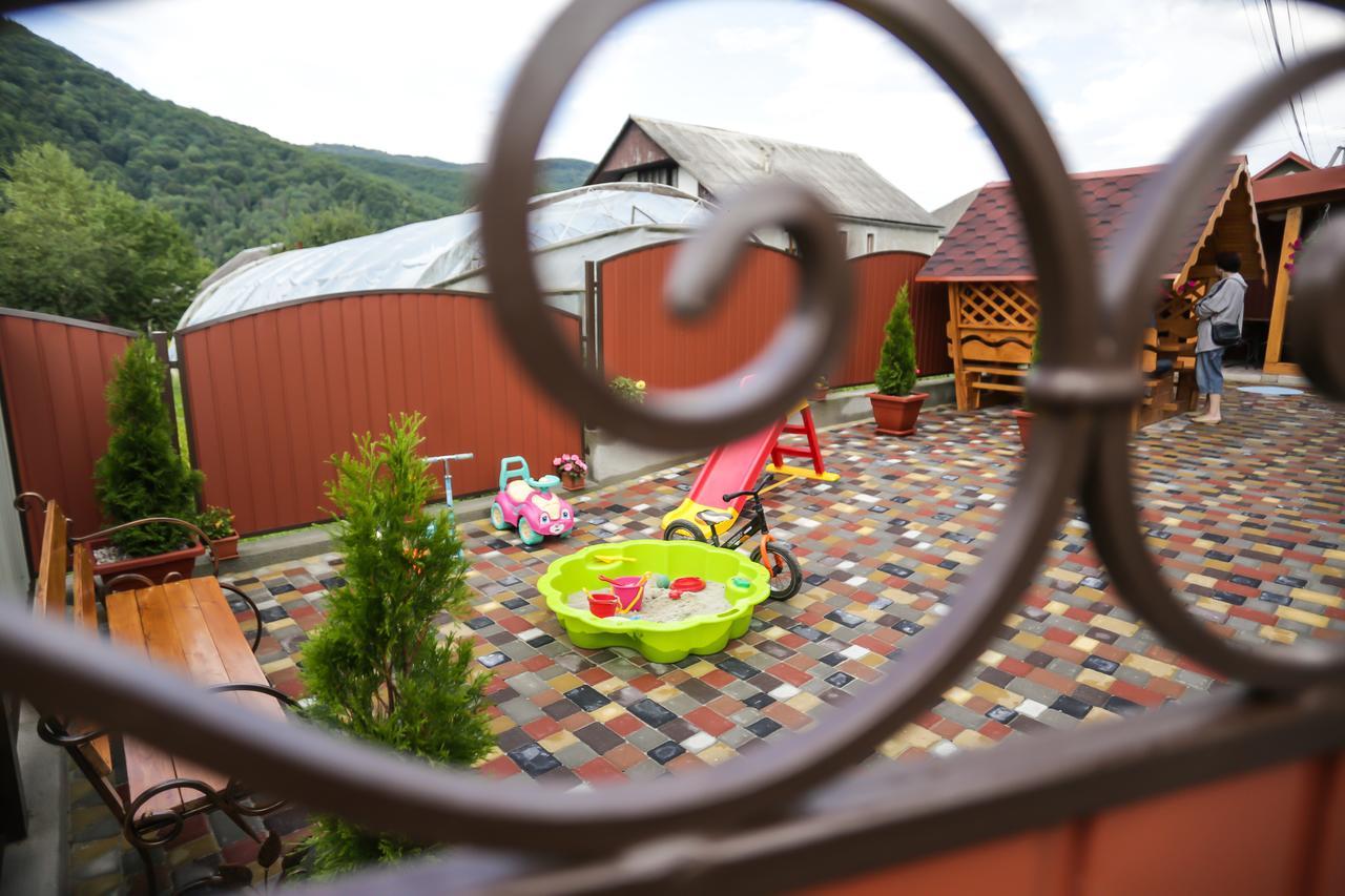 Hotel U Maksa Solochyn Exterior foto